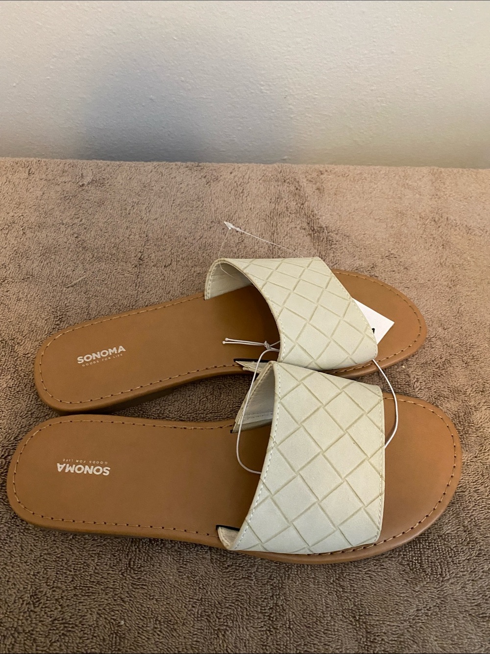 Sandals - Picture 5 of 5